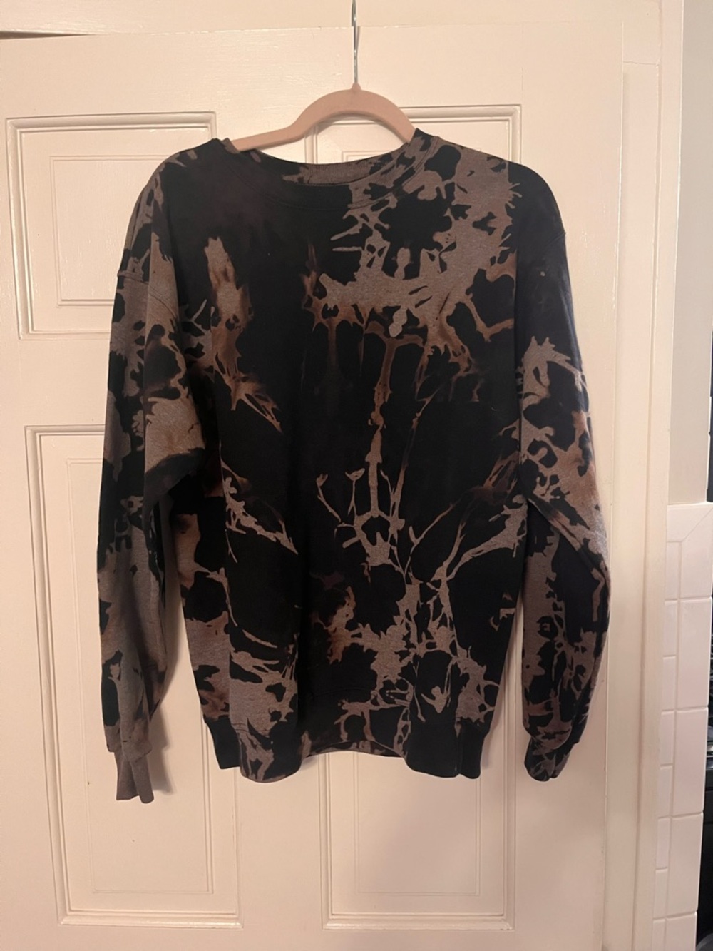 Women’s Black & Brown Hand Bleached Tie-Dye Crewneck Sweater
